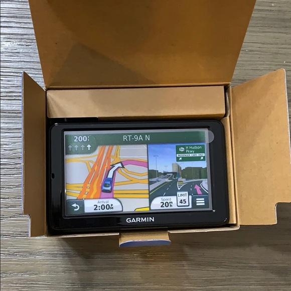 **SOLD*** Garmin Nuvi 2555 LMT - New in Box - Picture 2 of 4